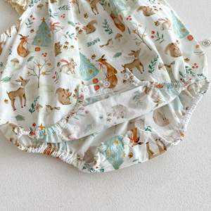 Tutina Estiva per Neonata di Alta Qualità, Stile Retrò con Fiori e Bretelle, Vendita Online - Product Image 4