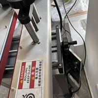 Convoyeur à bande PVC à griffes latérales sans fond WA Model 700, résistant à l'huile, antibactérien, anti-UV, durable, vitesse réglable, pour surfaces irrégulières