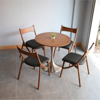 Ensemble table et chaises de café rondes de style nordique, fauteuil rembourré avec pieds en bois pour café et salon, style minimaliste