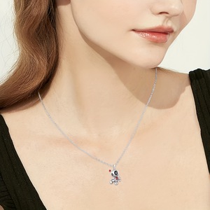 Collar con colgante de mariposa y muñeca maldita de diseño gótico europeo-americano para niños, de aleación, con eslabones, divertido y creativo de la colección de la Estación Independiente - Product Image 2