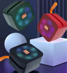 <span class=keywords><strong>S11</strong></span> sản xuất RGB không dây loa bluetooth di động với điện thoại đứng đèn đầy màu sắc cho du lịch, Đảng - Product Image 3