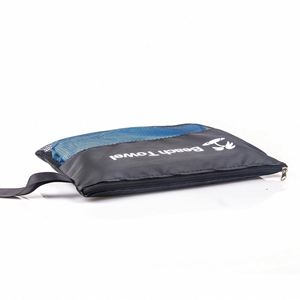 Bolsa de Toallas Personalizada de Microfibra de Poliéster Vintage - Bolsa de Malla Negra con Cierre y Correa para la Muñeca, Sección Transparente para Regalos - Product Image 3