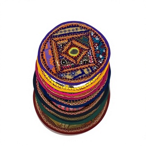Patchs en toile brodés à la main avec motifs floraux, à coudre sur les chapeaux et les vêtements, appliques décoratives ethniques, patchwork artisanal - Product Image 1