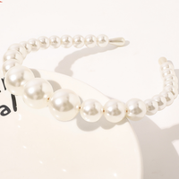 Serre-tête élégant et rayonnant en perles d'imitation de 13 cm, style doux, fabriqué avec soin pour mariages prestigieux et banquets CN ZHE