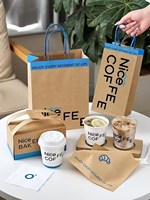 Sac en papier kraft avec poignée recyclée écologique, logo personnalisé, boîte alimentaire de luxe personnalisée, emballage à emporter et cadeau/artisanat pour boutique de desserts