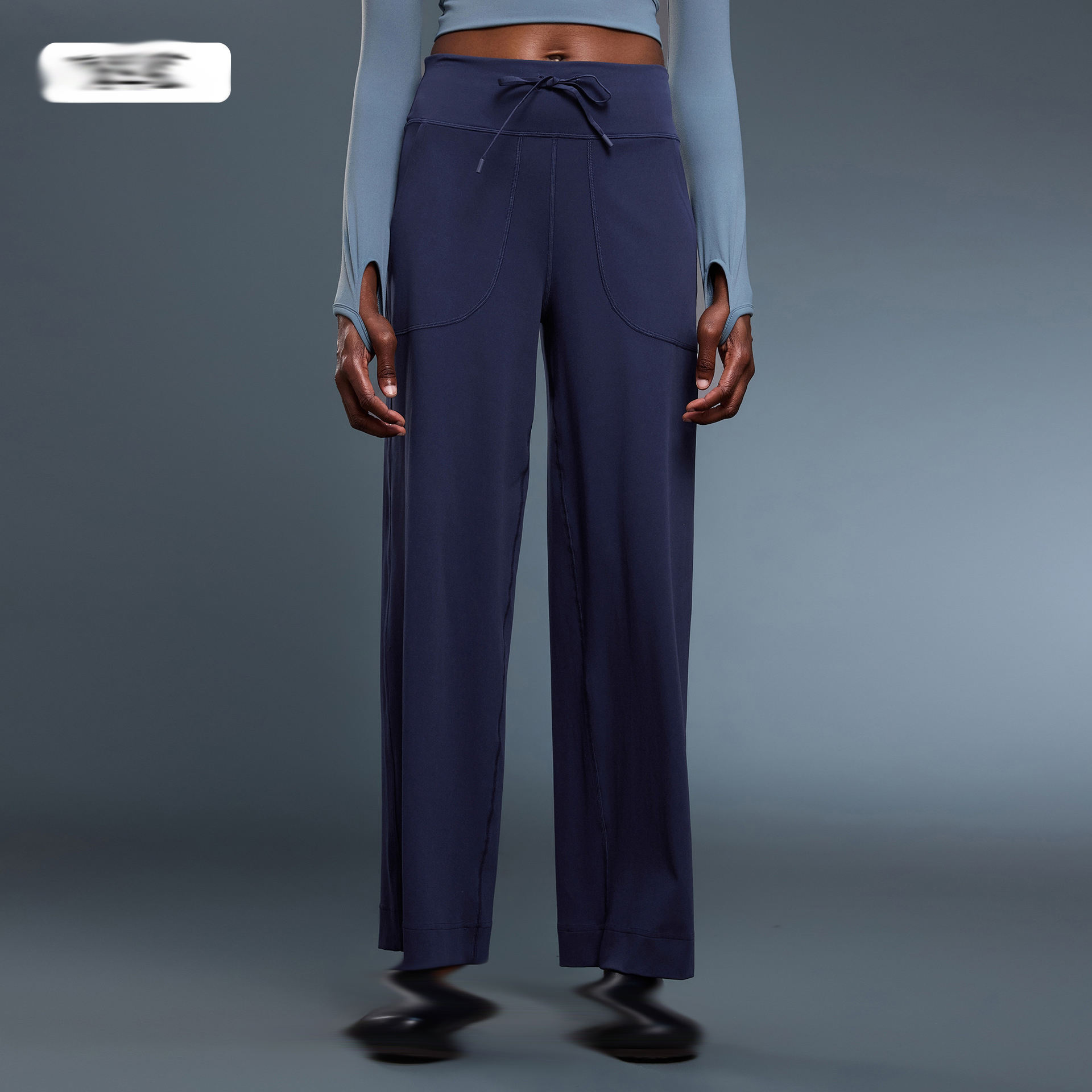 สีน้ำเงินกรมท่า