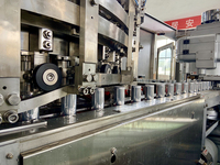 Ligne de production de remplissage automatique de canettes en aluminium pour eau gazeuse carbonatée, avec emballage de boîtier moteur