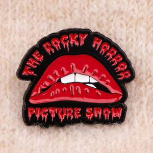 Horror Emaille Pin Komedie Muzikale Film Broche Pines Reversspeldjes Badge op Rugzak Kleding Accessoires Creatieve Sieraden Geschenken - Product Image 3