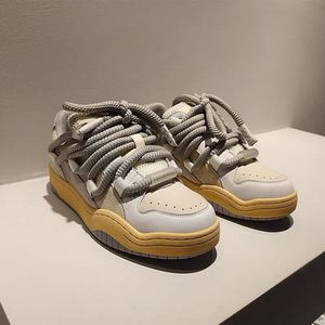 Zapatos Deportivos JiuZhou de Alta Calidad con Parte Superior de EVA, Amortiguación, Antiolor, Suela Gruesa, Modernos, para Parejas - Product Image 6