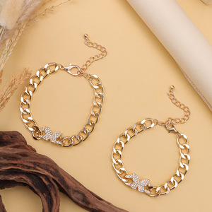 Conjunto de pulsera y tobillera con dijes de mariposa, diseño geométrico con engaste de garra de aleación de zinc, joyería de fiesta para mujer - Product Image 1