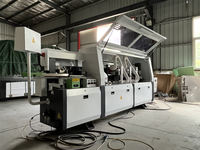 Machine à chantourner automatique pour le travail du bois, idéale pour les petites et moyennes ateliers de meublisterie et la fabrication d'armoires
