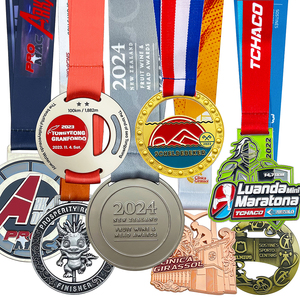 Tùy Chỉnh Thiết Kế 5 Inch 70Mm Winner Trượt Băng Ý Hoa Giáng Sinh Unicorn <span class=keywords><strong>Tiger</strong></span> Conqueror Key Honnor Nhà Sản Xuất Phổ Huy Chương - Product Image 1