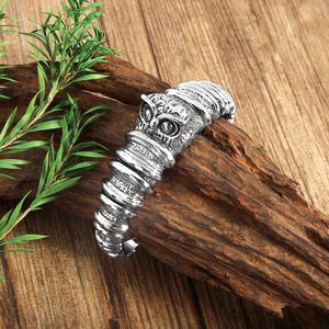 Bracelet en alliage pour homme en forme de bouclier, design fleur de lys en argent tibétain, bijoux de mode - Product Image 2