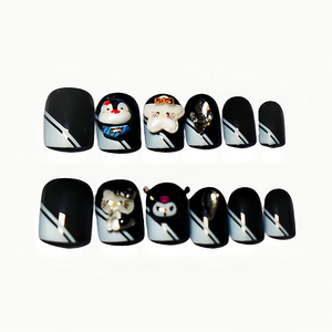 <span class=keywords><strong>Uñas</strong></span> Postizas Acrílicas Cortas Cuadradas <span class=keywords><strong>de</strong></span> Venta Caliente <span class=keywords><strong>con</strong></span> Base Rayada y Decoración <span class=keywords><strong>de</strong></span> Mariposa 3D para Citas <span class=keywords><strong>de</strong></span> Brunch y Fiestas en el Jardín - Product Image 3