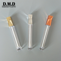 Faible QUANTITÉ MINIMALE DE COMMANDE clair nouvelle conception unique de luxe vide 5 ml 5 ml rose or argent brillant à lèvres tubes pour brillant à lèvres