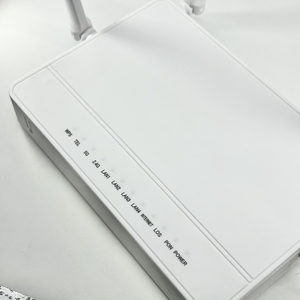 Módem XPON de Doble Banda ONU CM8145V5 1GE+3FE+1POTS+2USB+WIFI 2.4G/5.8G Chipset MTK 4 Antenas Router XPON Como <span class=keywords><strong>EG8145V5</strong></span> Versión en Inglés - Product Image 1