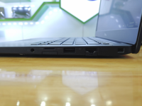 Dell Latitude E7390 Laptop 13.3 Pollici, Intel Dual Core 8a Gen Core I7, 8GB RAM, 256GB SSD, Windows 10, Alta Qualità, Stock all'Ingrosso
