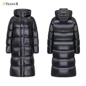 Nuovo Piumino da Donna in Piuma d'Oca - Cappotto Invernale Lungo Trapuntato con Cappuccio Nero Lucido - Product Image 3