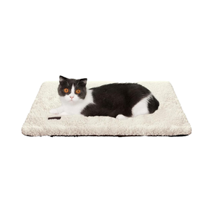 Cama para gatos autocalentable de 24x18 pulgadas, alfombrilla para perros con autocalentamiento, cubierta extraíble inferior antideslizante, almohadilla térmica lavable para mascotas para interiores - Product Image 1