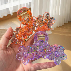 Nouvelle conception créative en résine plastique, grande pince à cheveux à 3 fleurs pour femmes, pince à cheveux florale estivale douce à dégradé de couleurs - Product Image 1