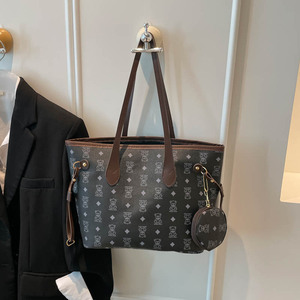 Fashion Versatile Small Bucket Bag New Printed Bear Korean Style <b>Tote</b> Bag Stylish High-End Zipper Closure Two Handles - Product Image 4