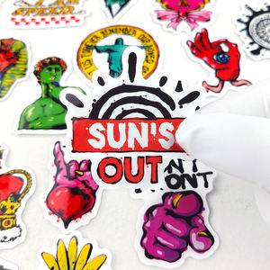 Pegatinas Personalizadas Vinilo Troquelado UV Impreso Holográfico Vsco Dibujos Animados Pvc Etiqueta Paquete Adhesivo Impermeable Logotipo de Aduanas Hoja de Pegatinas - Product Image 2