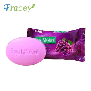 <span class=keywords><strong>Savon</strong></span> aux fruits et aux herbes de 75 g avec des propriétés blanchissantes et amincissantes pour les femmes adultes - Nettoyant doux et rafraîchissant - Product Image 1