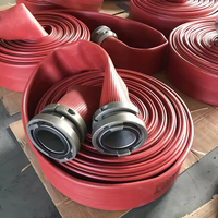 Tuyau d'incendie flexible recouvert de caoutchouc nitrile rouge robuste Tuyau d'eau plat
