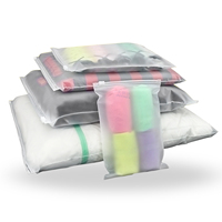 Sac en plastique CPE givré avec logo personnalisé PPWR, fermeture éclair refermable, imperméable, sac en polyéthylène refermable pour vêtements