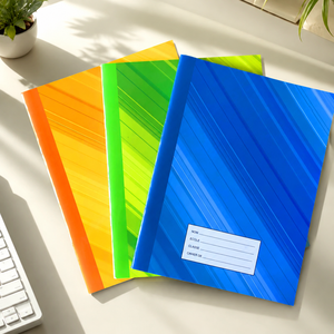 Fabricante de Cuadernos de Notas para Clases con Impresión a Color Brillante en Sarga Degradada Tricolor para Instituciones de Formación ODM - Product Image 1