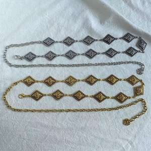 様々なゴールドまたはシルバー金属チェーンリンクディスクコンチョ夏女性ウエストチェーンネクタイベルトマッチホリデービーチ衣装 - Product Image 3