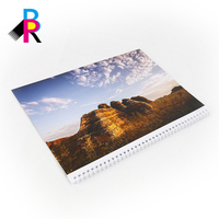 Calendrier mural promotionnel 2026-2027 personnalisé pour bureau, format hebdomadaire, couverture brillante, reliure agrafée, matériaux papier/verre/métal