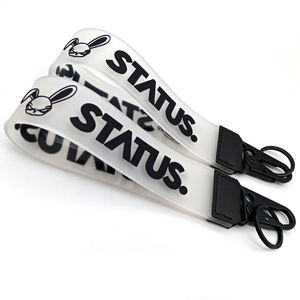 YYX пользовательский силиконовый ПВХ брелок короткий ремешок на запястье ремешок с 3D логотипом Вышивка Логотип Ремешок - Product Image 3