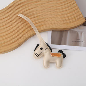 <span class=keywords><strong>Porte</strong></span>-clés transfrontalier en cuir PU avec pendentif poney Pégase à <span class=keywords><strong>pompon</strong></span>, articles décoratifs pour voiture - Product Image 6
