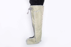 Bottes de récupération sportive à compression d'<span class=keywords><strong>air</strong></span> à <span class=keywords><strong>chambre</strong></span> 4/6/<span class=keywords><strong>8</strong></span>/<span class=keywords><strong>10</strong></span>/12 Masseur post-opératoire pour les douleurs musculaires Fourniture de soins de santé - Product Image 2