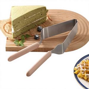 Coupe-gâteau triangulaire réglable de luxe en acier inoxydable, séparateur et moule pour la décoration DIY, ustensile de pâtisserie et de cuisine - Product Image 1