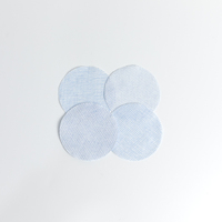 Tampon tonifiant semi-gel coloré bleu, concept rafraîchissant semi-gel, matière première sèche en tissu non tissé