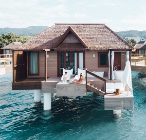 Maison de plage au-dessus de l'eau bungalow construction rapide <span class=keywords><strong>cabane</strong></span> de villégiature préfabriquée aux Maldives - Product Image 1