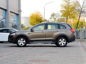 <span class=keywords><strong>Chevrolet</strong></span> <span class=keywords><strong>Captiva</strong></span> d'<span class=keywords><strong>occasion</strong></span> 2016-2019, <span class=keywords><strong>automatique</strong></span>, essence, SUV, norme d'émission Euro VI, 5 places, bon état, prêt à l'exportation - Product Image 3