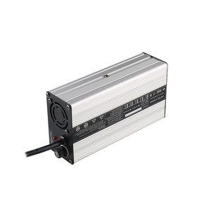 <span class=keywords><strong>Chargeur</strong></span> universel de batterie Li-ion 44,4 V de l'usine de Shenzhen, <span class=keywords><strong>chargeur</strong></span> 50,4 V 5 A pour batteries au lithium 12 cellules 43,2 V - Product Image 2