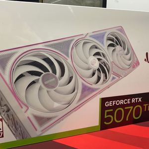 Nueva Tarjeta Gráfica RTX5070ti Ultra W OC de 16GB, Superventas 2025, para Videojuegos, GPU ASU de 10GB, Tarjetas Gráficas RTX 5070 5080 5090 Gamer G - Product Image 6
