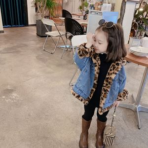 2021 inverno piumino leopardato in Denim per bambine cappotto da neve a lunghezza <span class=keywords><strong>corta</strong></span> con motivo a quadri di <span class=keywords><strong>pelliccia</strong></span> di visone alla moda giacca di jeans - Product Image 1