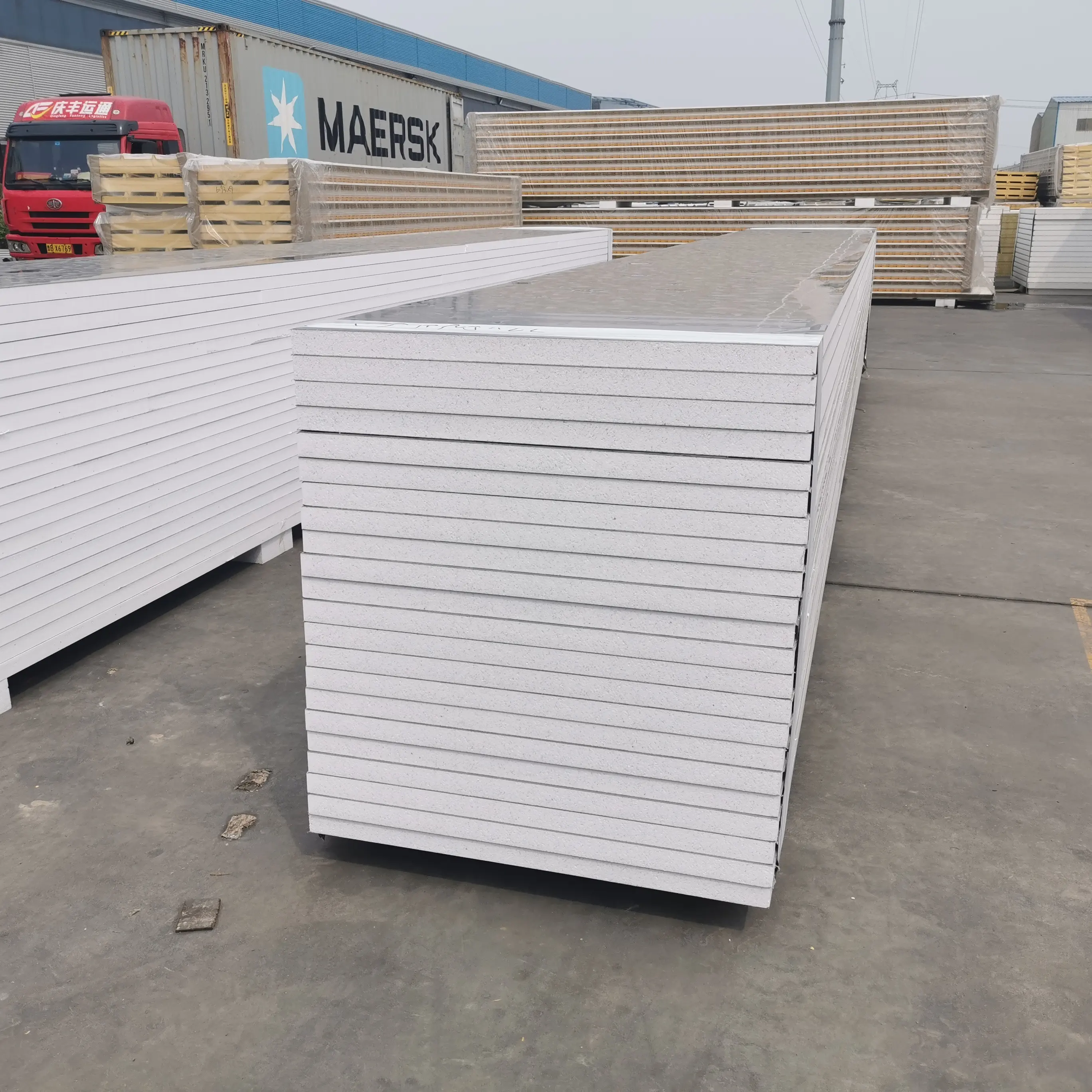 ISO Certificated Waterproof/Fireproof/Insulated Eps Sandwich Panel For Wall and Roof
