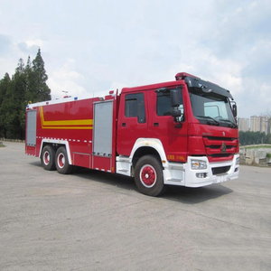 Nouveau camion-citerne de pompier Sinotruk Howo 6x4, moteur diesel, Euro 2, 25m, 15000L, boîte manuelle - Product Image 1
