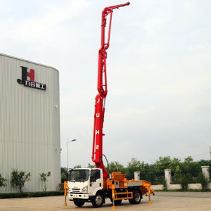 Pompe à béton compacte JIUHE à prix d'usine, capacité de pompage haute efficacité 17m 20m 25m 30m 31m, avec châssis HOWO FAW - Product Image 4