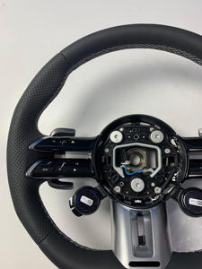 Volante Deportivo de Cuero con Botones OLED Hechos a Mano para Mercedes Benz <span class=keywords><strong>AMG</strong></span> W205 W213 W222 W463 G63 A45 <span class=keywords><strong>AMG</strong></span> C43 <span class=keywords><strong>AMG</strong></span> - Product Image 2