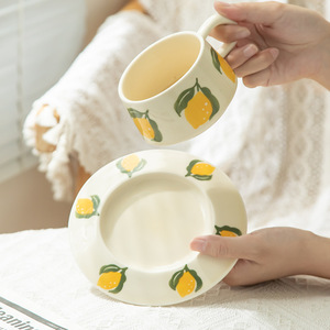 Juego de Taza y Platillo de Cerámica con Diseño de Limón y Decoración Subesmaltada para Uso Doméstico y Regalos, Primavera 2025, Origen Chaozhou - Product Image 1