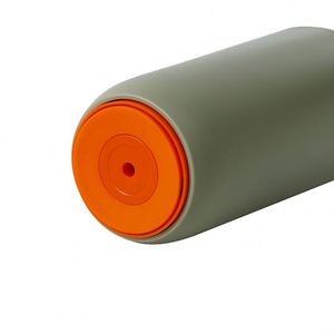 แก้วมัคทรงเหลี่ยมแบบเรียบหรูหุ้มฉนวนกันความร้อน ไม่หก พร้อมโลโก้สั่งทำ สำหรับของขวัญที่ระลึกในโอกาสปีใหม่ ของขวัญธุรกิจ ของขวัญวันครบรอบบริษัท - Product Image 5