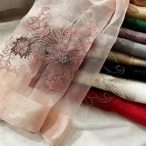 Écharpe en soie brodée de fleurs de style chinois, châle élégant en soie de haute qualité, cape Cheongsam, meilleur cadeau pour maman - Product Image 3