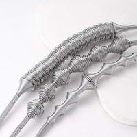 Collier élastique à maillons en acier inoxydable, motif géométrique à rayures métalliques Cyberpunk, tendance, rétractable, ligne creuse